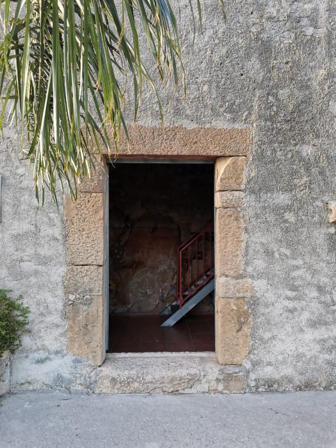 Antico Baglio Siciliano Parecchiata Buseto Superiore Exterior photo